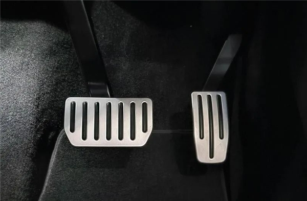 欧陆平台登录：禁止单踏板模式：这跟刹车失灵有何关系！博主喊话望标准别落地 太遗憾